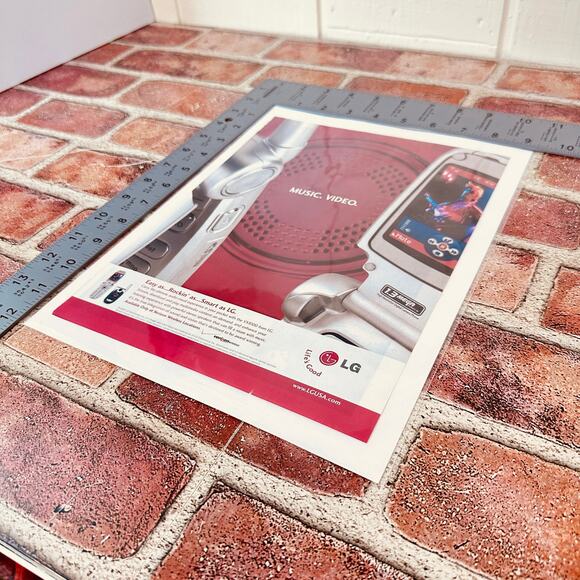2005 LG Flip Phone Ad Y2K Cell Tech Life’s Good Original Vintage Print Ephemera - Picture 5 of 6